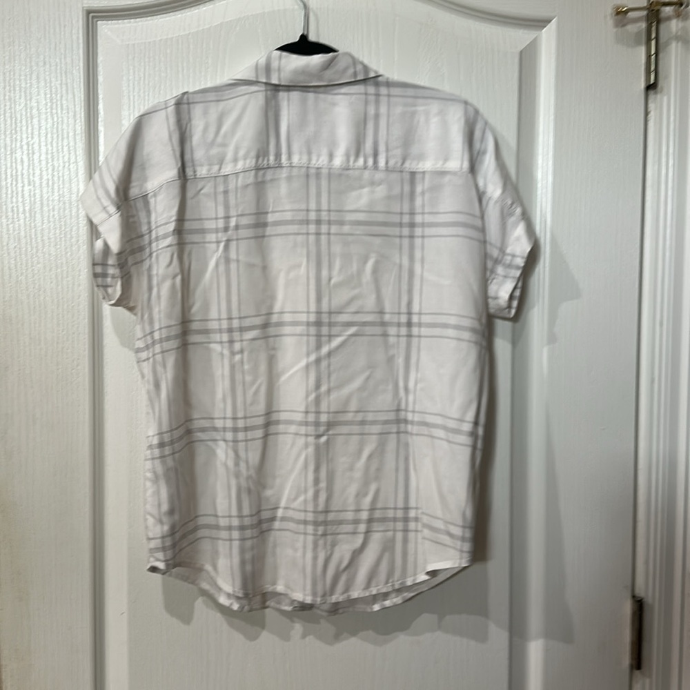 Calvin Klein jeans size small short sleeve button-down plaid top NWOT - Picture 3 of 4